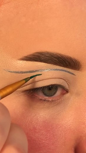 Slytherin Inspired Makeup Tutorial for Harry Potter Fans