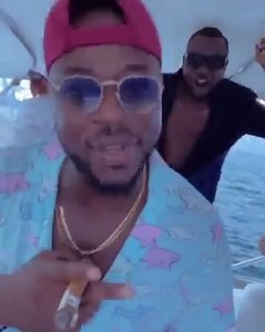 Goumin fracas Le nouveau clip de Toofan est déjà disponible. https://youtu.be/IAOkW3SUYXU #YOGOSHY | YOGOSHY