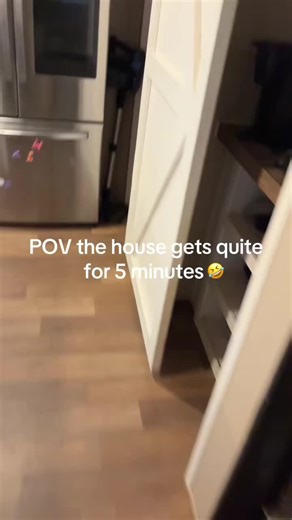 Snack Time: Hilarious Food Moments to Enjoy