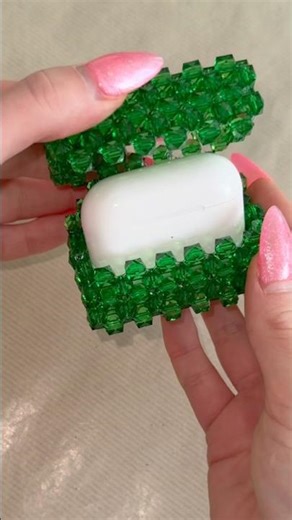 tutorial: beaded case #diy #beading #beads #beadedbag #craft