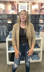 It's the (first ever) FEEL GOOD IN YOUR JEANS DAY! 👖 | maurices