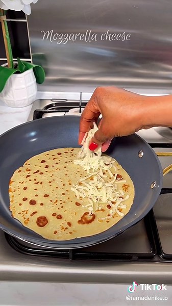 Delicious Stuffed Crepe Recipe with Seasoned Chicken