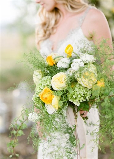Yellow and green wedding flowers | Honestweddingadvice.com