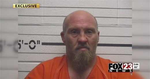 VIDEO: Sapupla police arrested man accused of stealing and spraying police officer with bear mace