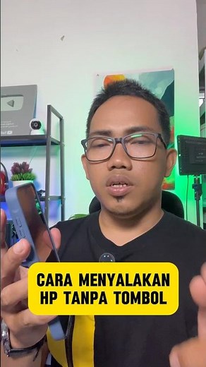 How to Turn on a Cellphone Without the Power Button