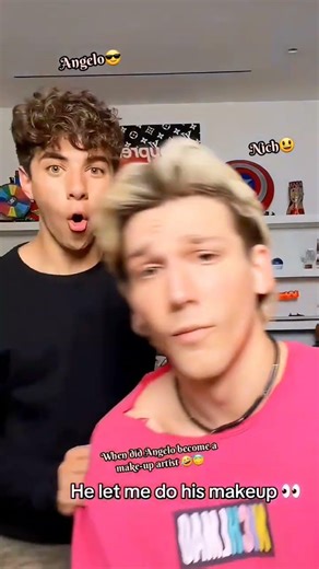 When did Angelo become a makeup artist 🤣😇 @Yoangelolo_es @NichLmao