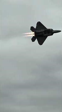 F-22 Raptor Twilight Demo Burnerfest! at Oshkosh | EAA Airventure 2026