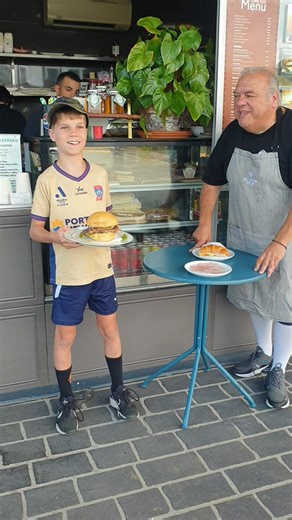 🤗🤗🤗#todaysspecial Thursday 29th January 2026#tradiesteak #burger #scotchfilletsteak 🥩🥩🥩🥩🥩🥩supplied by 21st Century Meats - Rutherford #FullyLoaded 💥💥💥 $$10 $$ 💥💥 Available Until Sold Out 📱phone orders welcome & highly recommended 0434006690 343 New England highway Rutherford @thestackshackrutherford #homeofthetendollarspecial | The Stack Shack Rutherford