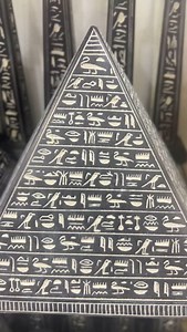 Así se crea una pirámide en Luxor… ¡Hecho a mano por artesanos egipcios #artesania #luxor | Nilora Travel
