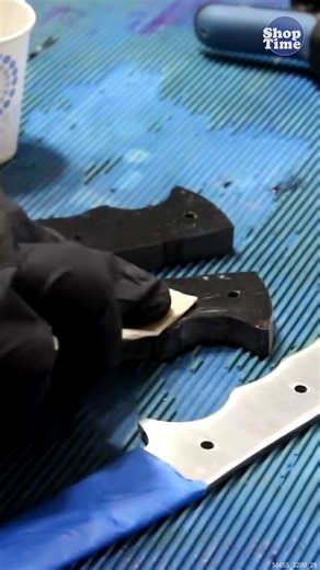 13K views · 48 reactions | Can I Use Scotch Brite Scouring Pads To Make a Knife Handle? #scotchbrite #scouringpads #knifehandle #uniqueprojects | ShopTime with Peter Brown | Facebook