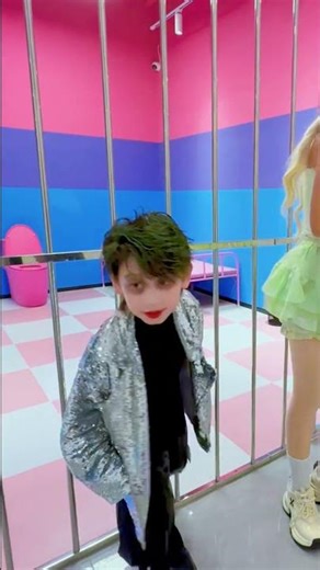 小小丑真调皮.#小丑 #天使 #超人不会飞 #kpop #kpopdemonhunters #huntrix