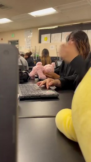 It sure got some moves💀 #fyp #funny #throwitback | throw it