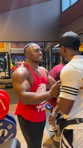 Coach shabani on Instagram: "Same barbell. Different worlds. Bodybuilding power vs CrossFit intensity. This is the Clean Challenge. 💪🔥🏋🏾🇹🇿 Olympic weightlifting 🏋🏾‍♂️ is the perfect balance of strength, technique, and mobility. Miss one, and heavy lifts become impossible. Master all three to lift big. Interested? DM me for personal training. 🫡💪🏾 @therealomary @shaktrainer_tz @crossfitgames @crossfit"