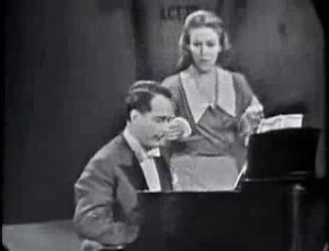 YouTube - Victor Borge, Playing Chopin