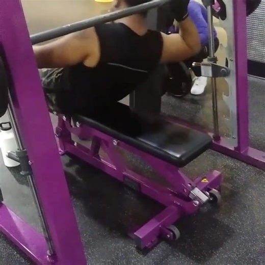 5.7K views · 37 comments | Old video. But curious do you count smith machine bench as real bench? I always hear that it doesn't count as real bench. | Roshawn Leftwich | Facebook