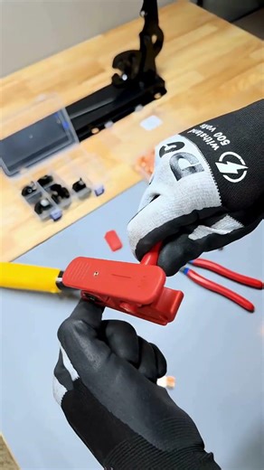 How to Crimp 2/0 Battery Lugs Like Factory | IWS-70DT Hex Crimper | iCrimp