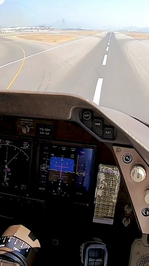 124K views · 2.3K reactions | 747-8 takeoff at Hong Kong #pilot #pilotlife #boeing #boeing747 #avgeek | Just Planes | Facebook