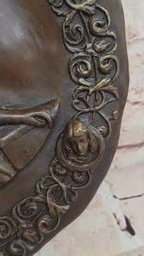 Royal Queen Bronze Relief Plaque Crowned Woman Wall Sculpture YRD-1000