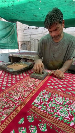 Create Stunning Fabric Designs with DIY Red #BlockPrinting #DIY #FabricArt #TextileDesign #RedColour