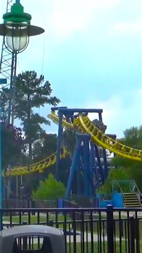 Nighthawk's OLD Corkscrews at Carowinds