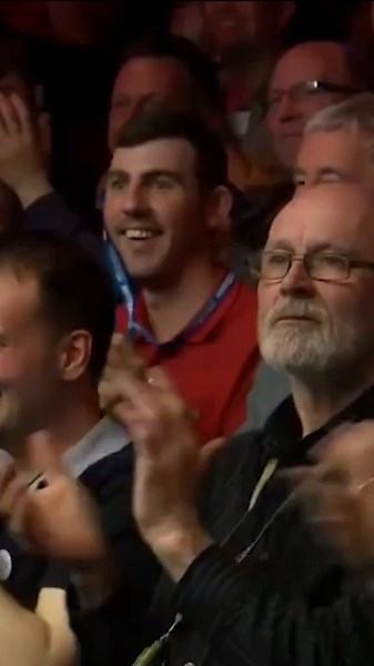 Mind-Blowing Snooker Trick Shots Compilation