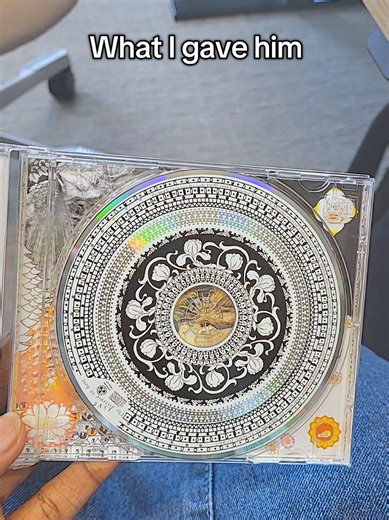 swapping CDs is so much fun #physicalmedia #cd #cdplayer #cdcollection