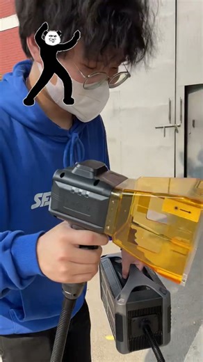 I secretly used laser marking to help the boss decorate his car; he must be very happy