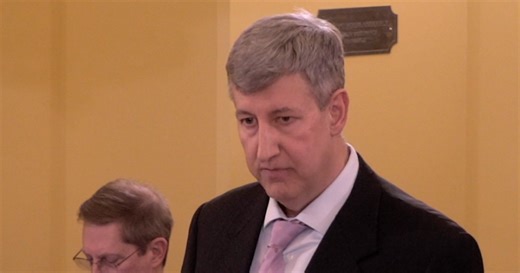 Head of Ohio retired teachers' pension fund gets $1.65 million to leave