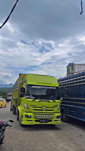 Maintenance 🛠️ #adeevamegajaya #hino500 #fuso220ps #fyp #trucksulawesi