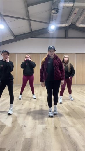 Dance Trends: Left Cheek, Right Cheek Moves