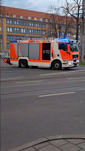 HLF 20 Berufsfeuerwehr Leipzig HFW #feuerwehr #leipzig #hlf #rosenbauer #einsatzfahrt #112