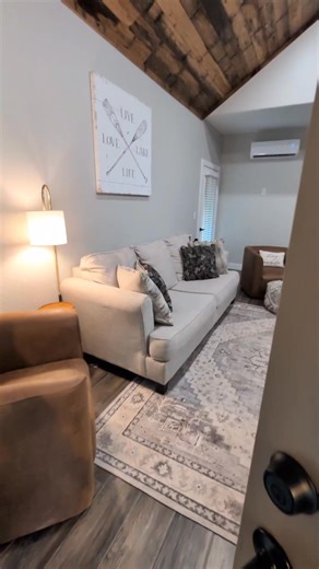 5.3K views · 18 reactions | Fall getaway idea just an hour from Houston! Check out Two Creeks Crossing Resort for glamping accommodations and cabins starting at just $95 a night! Enjoy kayaking, lawn games, and a beautiful pool, hot tub, and fire pit, all in the beautiful East Texas pineywoods. Tag someone you'd bring here! | Texas Wanderers | Facebook