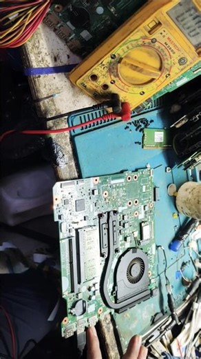 Dell Inspiron Laptop Motherboard USB keyboard se display check #fixing #fix #ifixit #malfunctioning