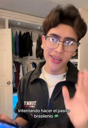 Aprende el Pasito Brasileño con Jonathan en Roblox