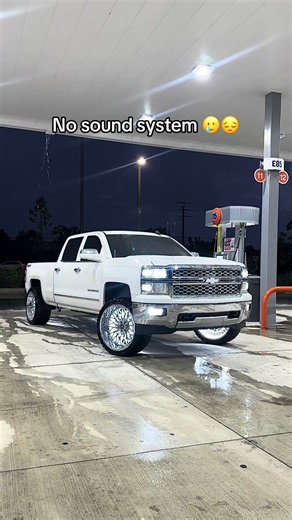 Upgrading Your Silverado Sound System