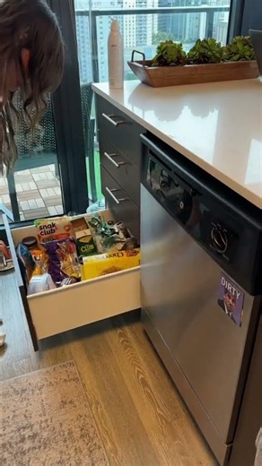this grocery hack has changed my life! Menu board l!nked in... #Shorts #paytonmey