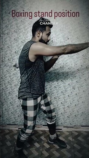 Boxing stand position #boxingtraining #boxingworkout #boxingcoach #youtubeshorts #shortvideo