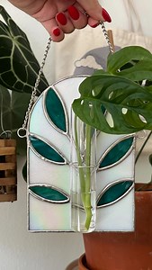 51K views · 628 reactions | really loved the simplicity of this pattern! kinda want to make another one  #stainedglass | Amayajadeart | Facebook