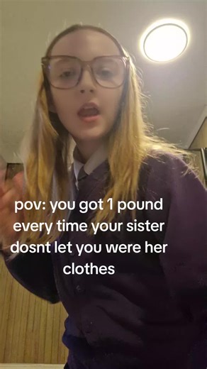 Sisterly Fashion Battles: A £1 Challenge