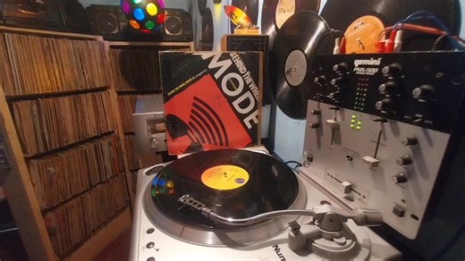 BEHIND THE WHEEL / ROUTE 66 (MEGAMIX) DEPECHE MODE 1988 SIRE RECORDS #behindthewheel #route66 #megamix #depechemode #80s #80smusic #sirerecords ##single #vinyl #vinylcollection #musicavinyl #coleccionistasdevinilos #retro #analogo #tornamesa #12inchsingle #12inchvinyl #recordaresvolveravivir #oldschool #music #musica | Coleccionista 12 inch 80' / 90s