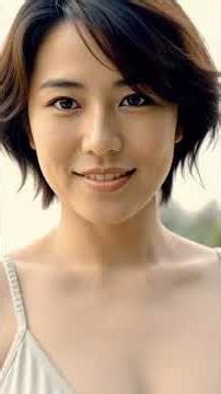 水着の後ろ姿、Back view of swimsuit