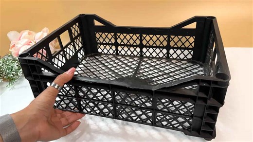 Turn a Plastic crate into a Beautiful piece of Interior design! Home decor ideas