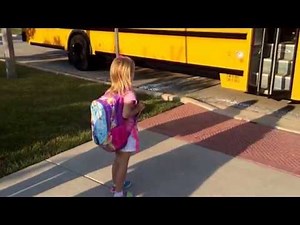 First day of kindergarten - Onto the bus!