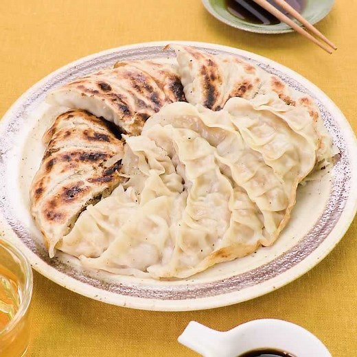 ほのかな甘みがやみつき！ 玉ねぎ餃子のレシピ動画・作り方 | デリッシュキッチン