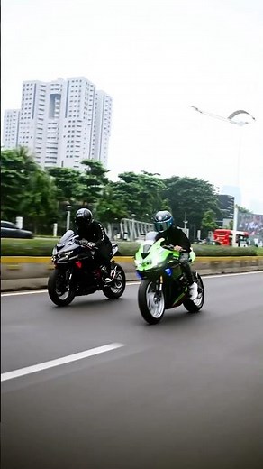 Racing the Kawasaki ZX25R Speed Test and Performance Review #kawasaki #ninjazx25r #zx25 #zx25r