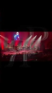 El momento MÁS EMOTIVO del homenaje al Indio Solari 🖤🎻