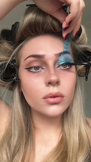 Transforming into Tim Burton Character: Makeup Tutorial