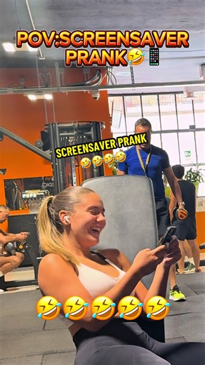Screensaver prank📱🤣🤣 #prank #eddie #viralvideos #gymtok #gymhumor