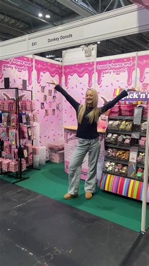 If only setting up was that easy! 🥹😂 Day one of the @nationalequineshow complete and it was so lovely seeing all previous and new customers! We can’t wait for tomorrow 🛍️remember to tag us in your posts and stories - we love seeing them!😍🫶🏻 - #donkeydonuts #horsetreats #equinetreats #poweredbydonkeydonuts #nationalequineshow