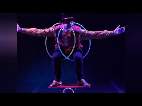 Full Rolla Bolla Act I Eureka Circus I @ Acro Gravity Academy